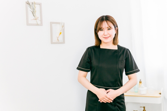 美容系の仕事に向いている人とは？チェック方法やメリット・デメリットを解説